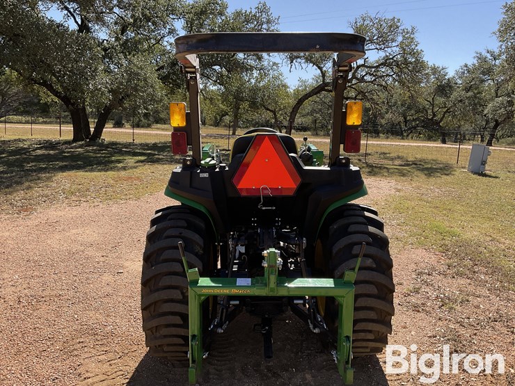 2022-john-deere-3038e-image-6