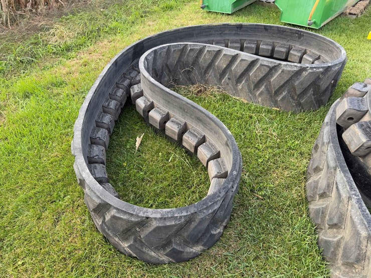 tractor-tracks-image-3