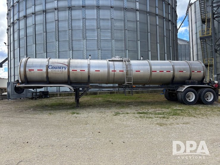 1974-heil-trailer-image-4