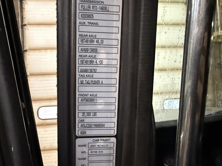 #1042-•-2000-volvo-quad-axle-dump-truck-image-4