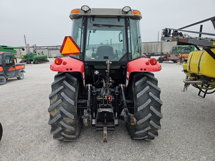 2004-massey-ferguson-5445-image-15