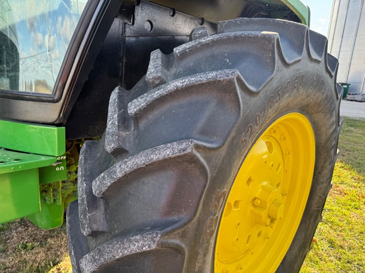 john-deere-4440-image-6