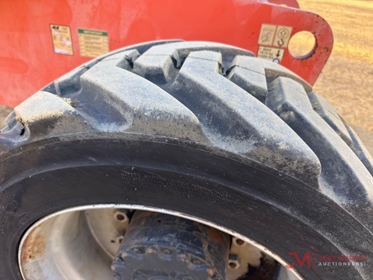 2007-jlg-800s-image-9