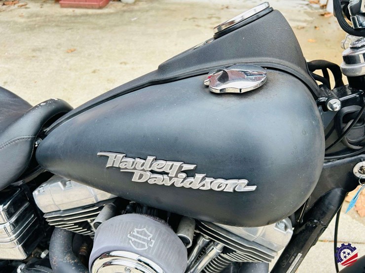 2006-harley-davidson-fxdb-dyna-street-bob-motorcycle-image-37