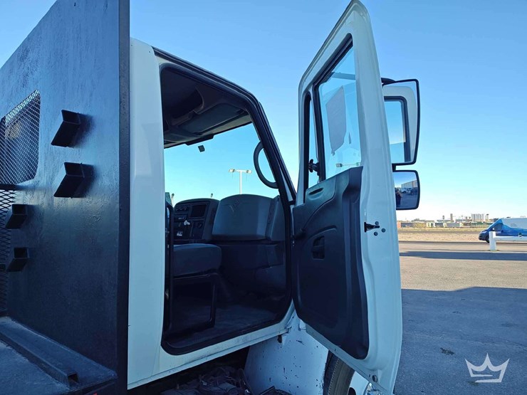 2011-international-durastar-4300-image-25