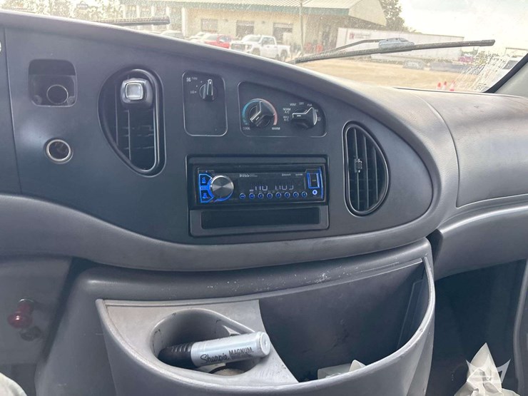 1997-ford-cargo-image-14