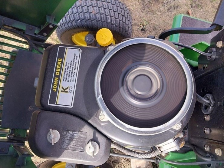 john-deere-240-image-6