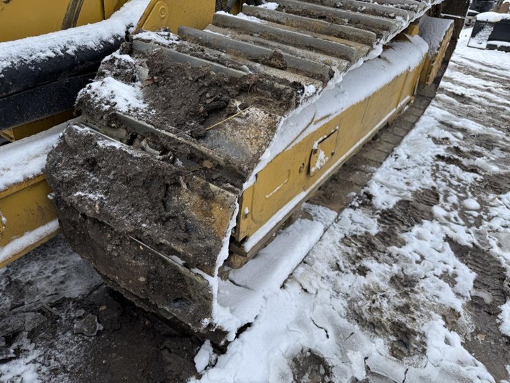 2012-caterpillar-d4k-image-41