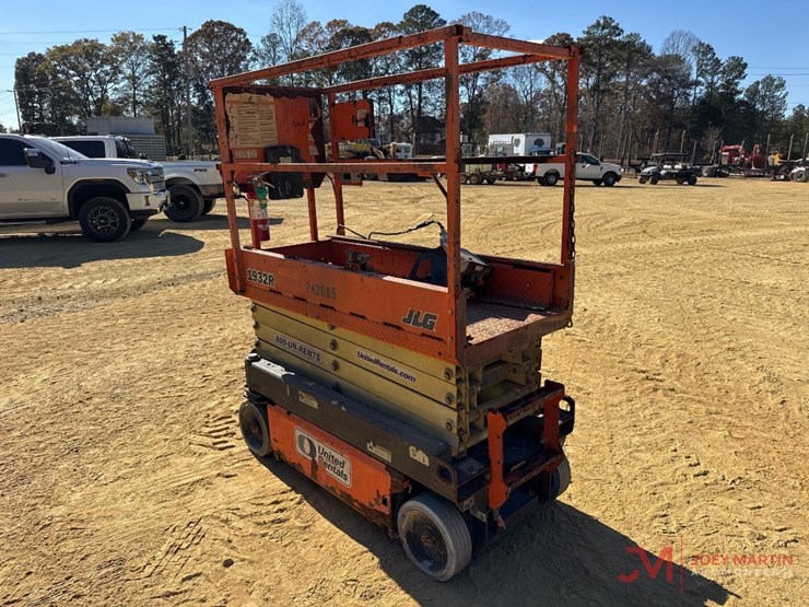 2020-jlg-1932r-image-3