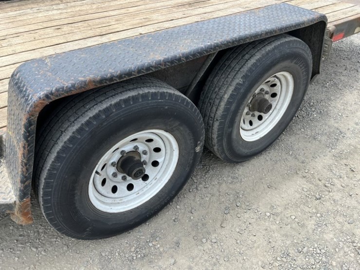 2013-eagle-black-hawk-t/a-tilt-deck-trailer-image-12