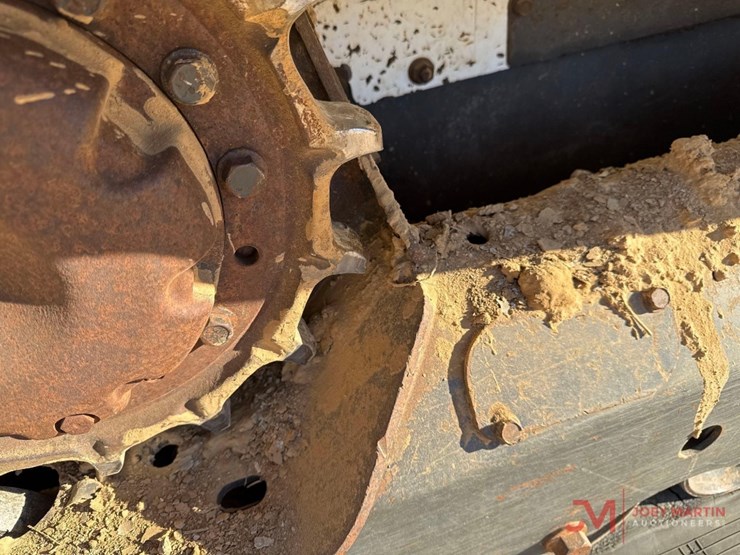 2017-bobcat-t595-image-13