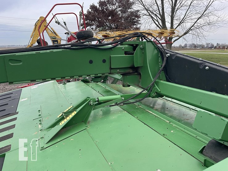 2018-john-deere-946-image-22