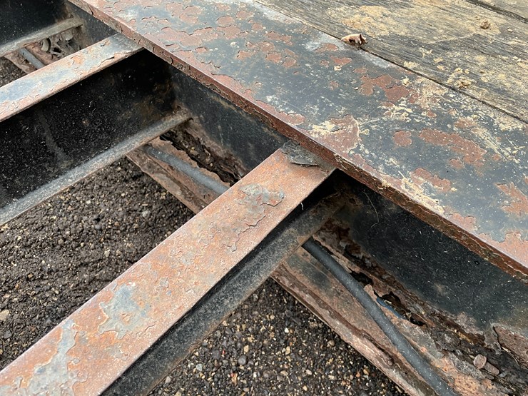 #1056-•-2005-xl60-specialized-38'-lowboy-trailer-(has-wi-title)-image-19