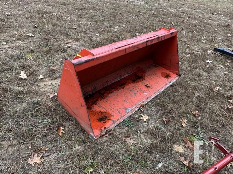 kubota-tractor-bucket-image-1