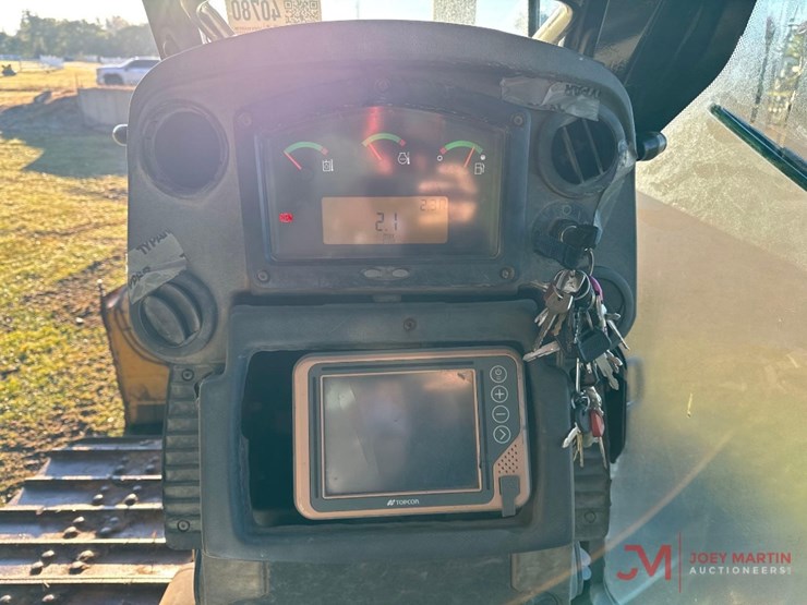 2014-caterpillar-d6k2-lgp-image-15