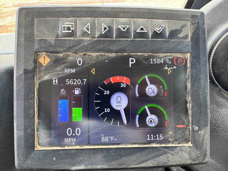 2022-deere-410e-image-17