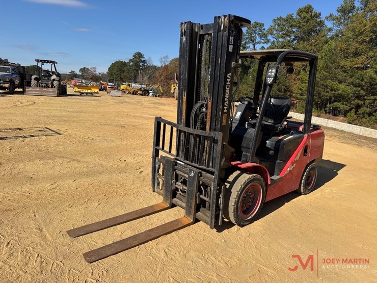 2022-hangcha-cd35-xw97f-straight-mast-forklift-image-4
