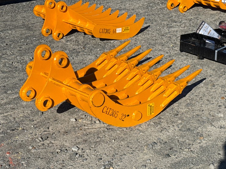 caterpillar-305-image-3