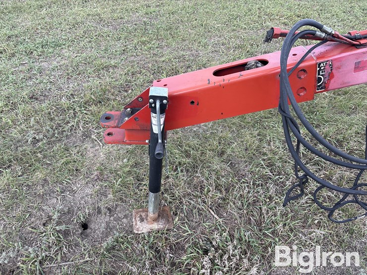 2011-new-holland-h7150-image-9