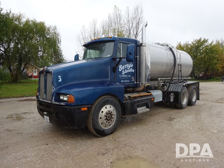 1990-kenworth-liquid-nurse-truck-(pz14113)-image-1