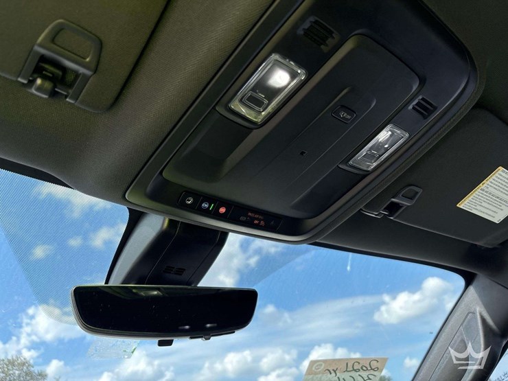 2021-chevrolet-tahoe-image-19