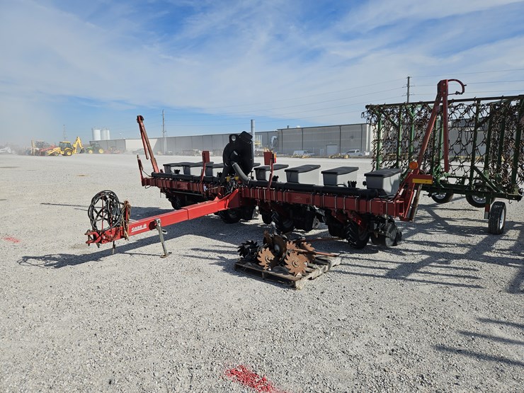 case-ih-1200-image-1