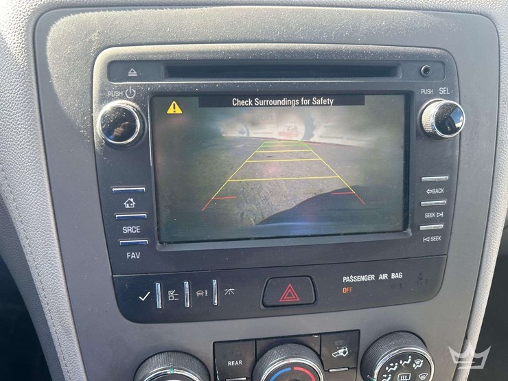 2016-chevrolet-traverse-image-17