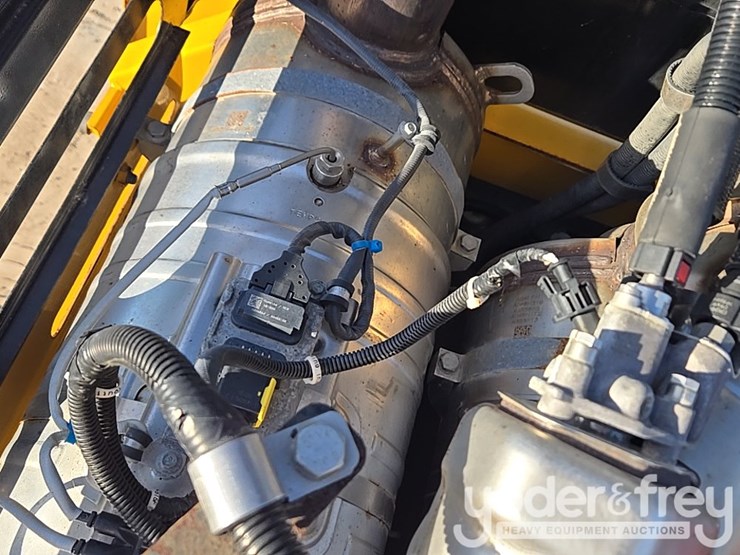 2023-sany-sy225-image-80