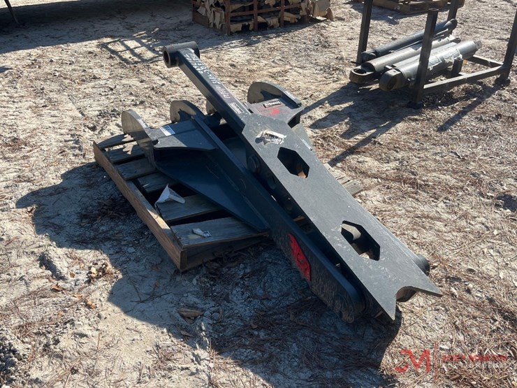 solesbee's-4-finger-excavtor-thumb-w/-hydraulic-cylinder-image-1