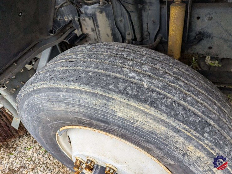 2007-sterling-sc8000-image-13