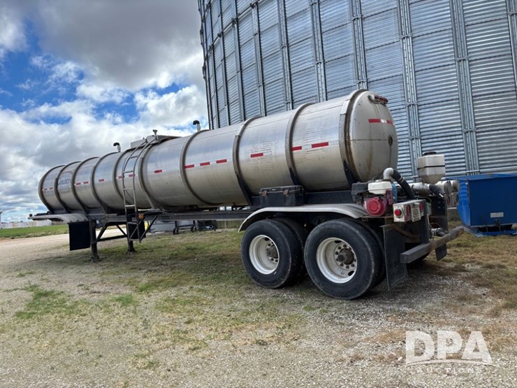 1974-heil-trailer-image-9