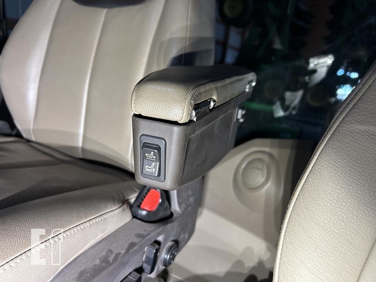 2022-john-deere-9r-590-image-70