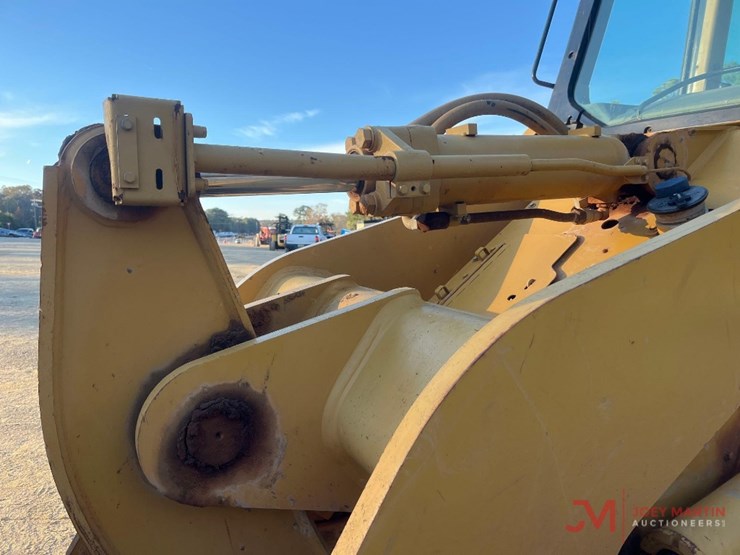 2000-caterpillar-953c-image-13