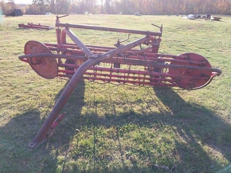 massey-ferguson-37-image-3