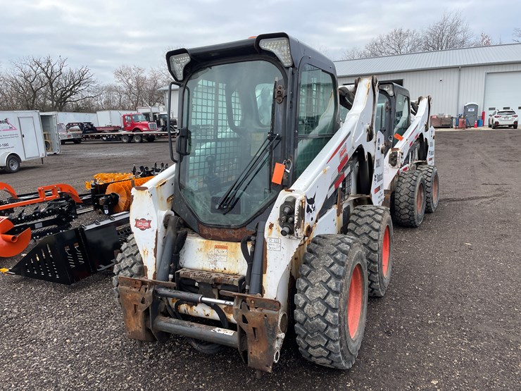 2015-bobcat-s590-image-1