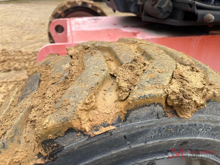 2013-jlg-600aj-image-14