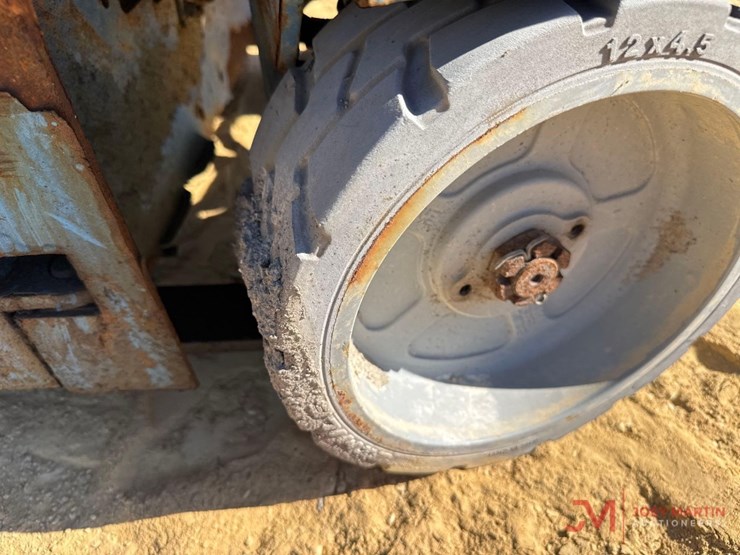 genie-gs1930-image-11