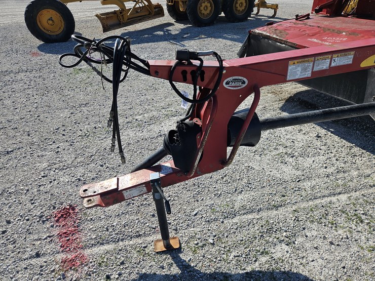 2014-new-holland-h7320-image-11