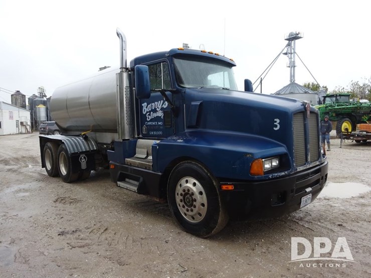 1990-kenworth-liquid-nurse-truck-(pz14113)-image-7