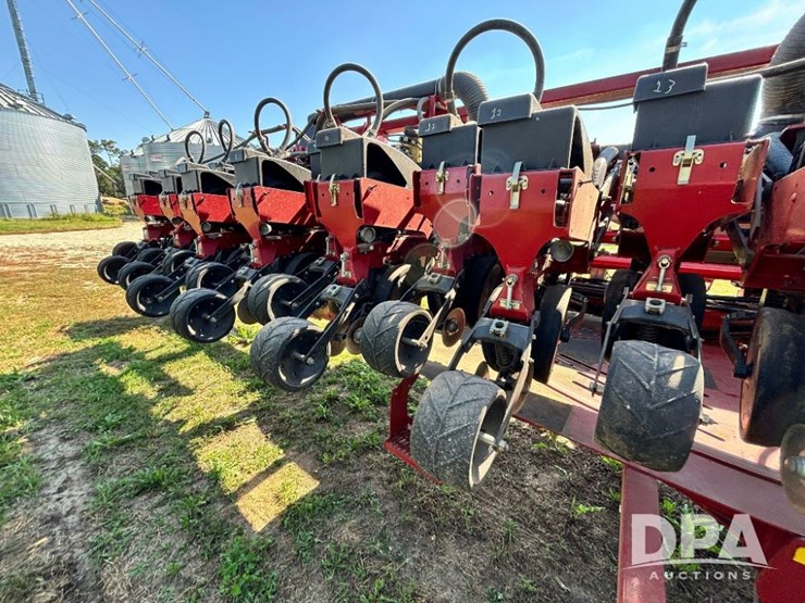 2012-case-ih-1240-image-14