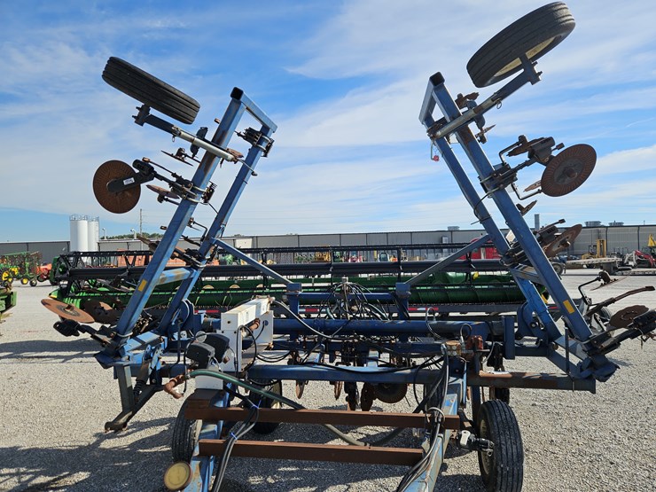 #197841-•-1997-blu-jet-aa-applicator-image-3