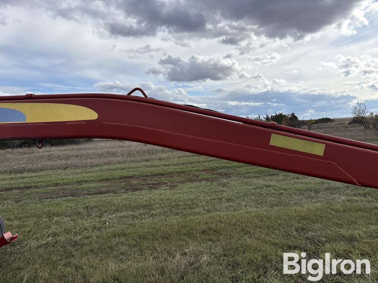 2011-new-holland-h7150-image-14