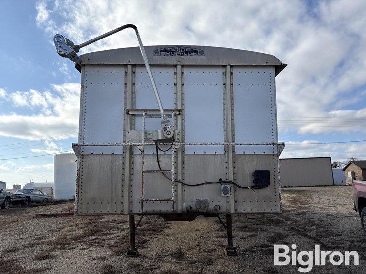 1981-alloy-t/a-grain-trailer-image-2