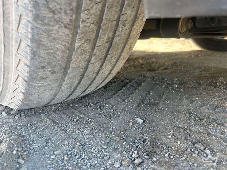 2016-chevrolet-traverse-image-35