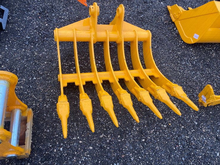 caterpillar-305-image-2