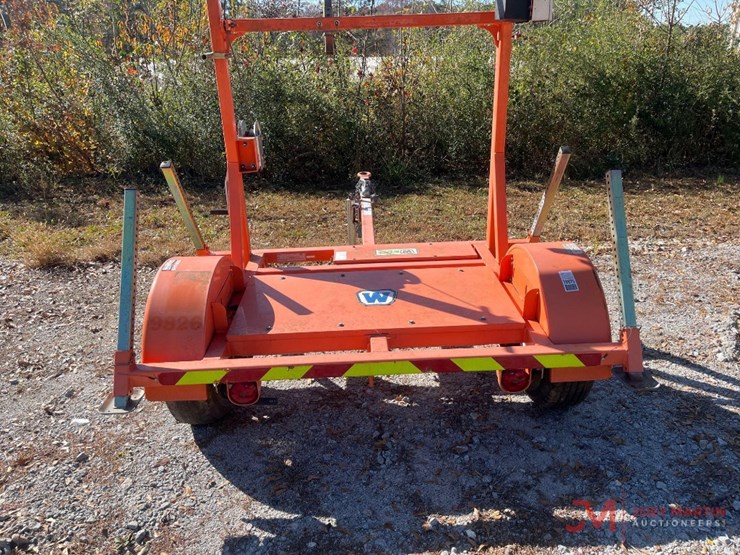 towable-arrow-board-directional-sign-image-7