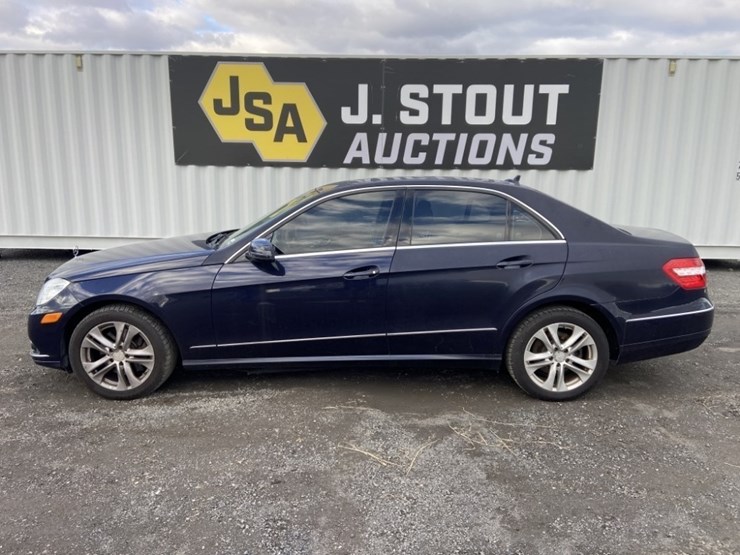 2011-mercedes-benz-e350-awd-sedan-image-2