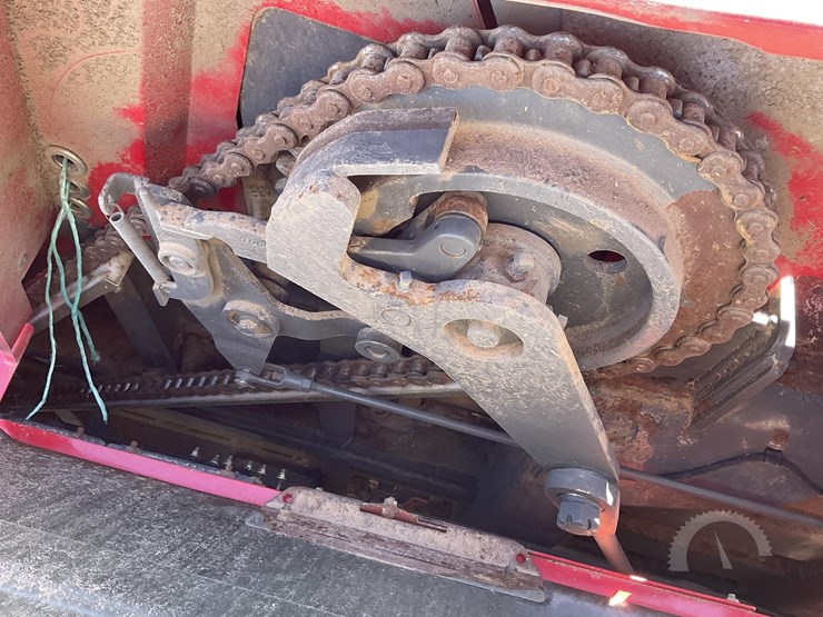 2013-massey-ferguson-2190-image-24