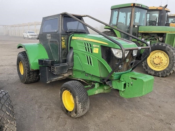 john-deere-6125m-image-3