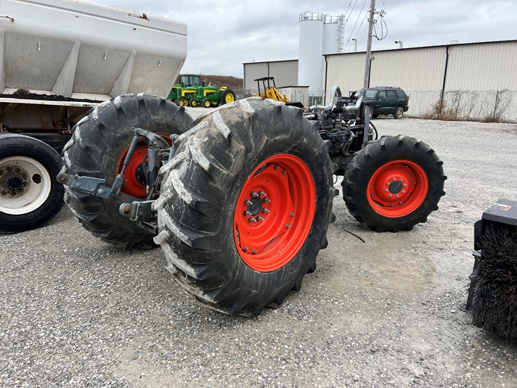 2019-kubota-m5-111-image-5